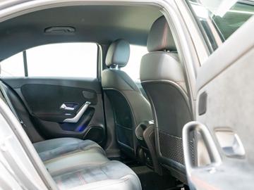 صورة 9 لـ 2025 Mercedes-BENZ A 220
