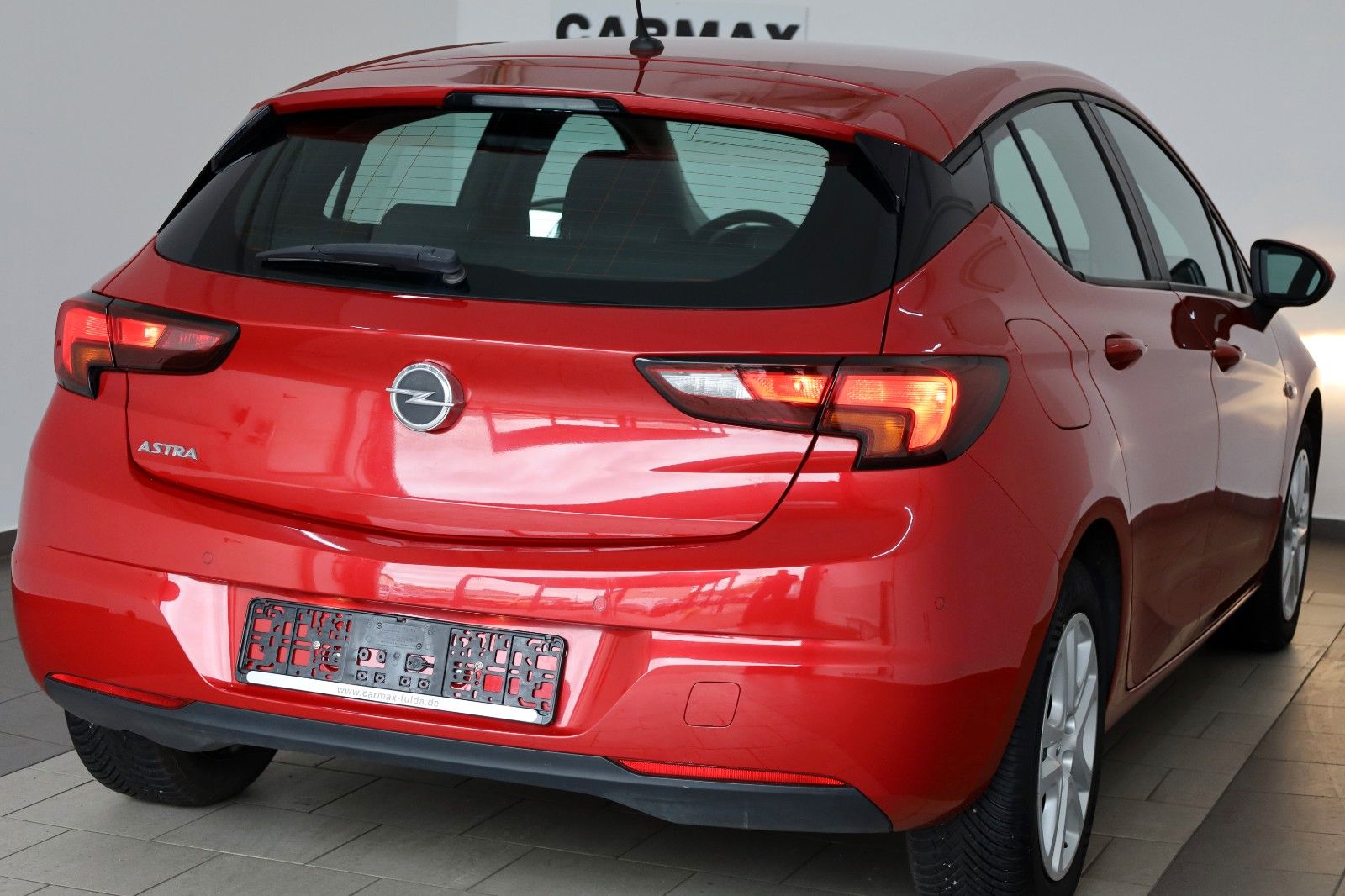 Fahrzeugabbildung Opel Astra K Lim. 5-trg. SH,PDC,Allwetterreifen