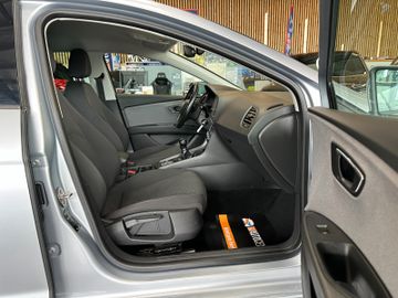 MYAUTOCENTER – Gebraucht- und Jahreswagen mit Werkstattservice in Pfaffenhofen Seat Leon *TAMPO*NAV*CARPLAY*2-ZONEN*PDC*SitzHZ*