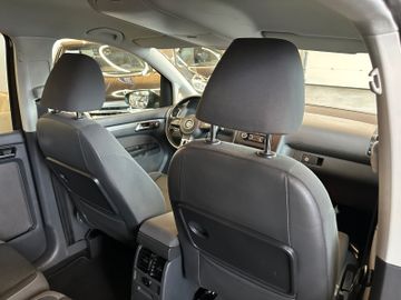 MYAUTOCENTER – Gebraucht- und Jahreswagen mit Werkstattservice in Pfaffenhofen Volkswagen Touran Comfortline *7-Sitzer*Freisprech*Klima*