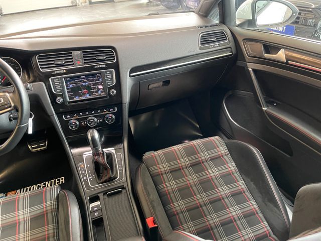 Volkswagen Golf VII Lim. GTI Performance BMT *ACC*BI-XENON*