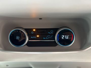 Ford Tourneo Custom Tit. 2.0 L1 NEUES MODELL SOFORT!