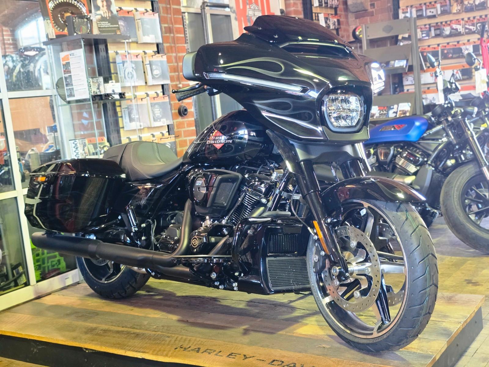 Harley-Davidson FLHX Street Glide