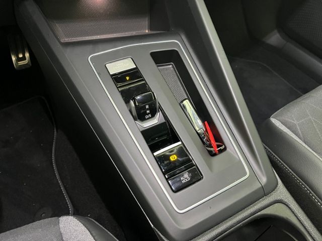 Fahrzeugabbildung Volkswagen Golf VIII Variant 2.0 TDI DSG GOAL NAV AHK AREA