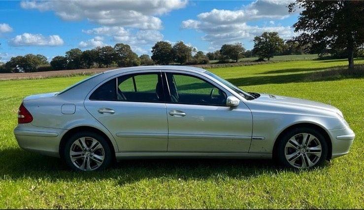 Mercedes-Benz E 220