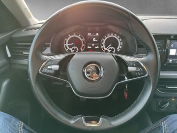 Skoda Kamiq 1.0 TSI Ambition *AHK*DAB*KLIMA*PDCHI* ALU