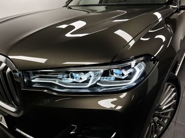 BMW X7 - 9