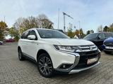 Mitsubishi Outlander Top 4WD*LEDER*NAVI*7-SITZ.*E-GSHD*AHK - Mitsubishi Outlander in Gelsenkirchen
