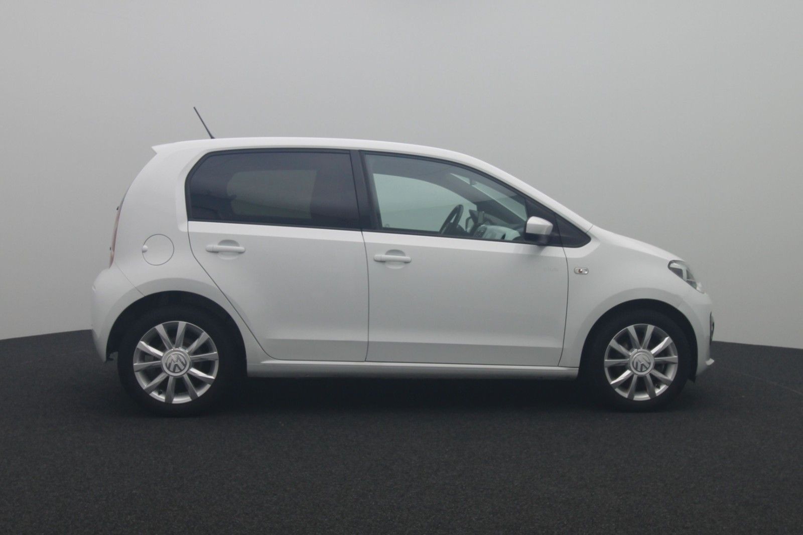 Fahrzeugabbildung Volkswagen up! 1.0 club up! BMT NAVI SHZ