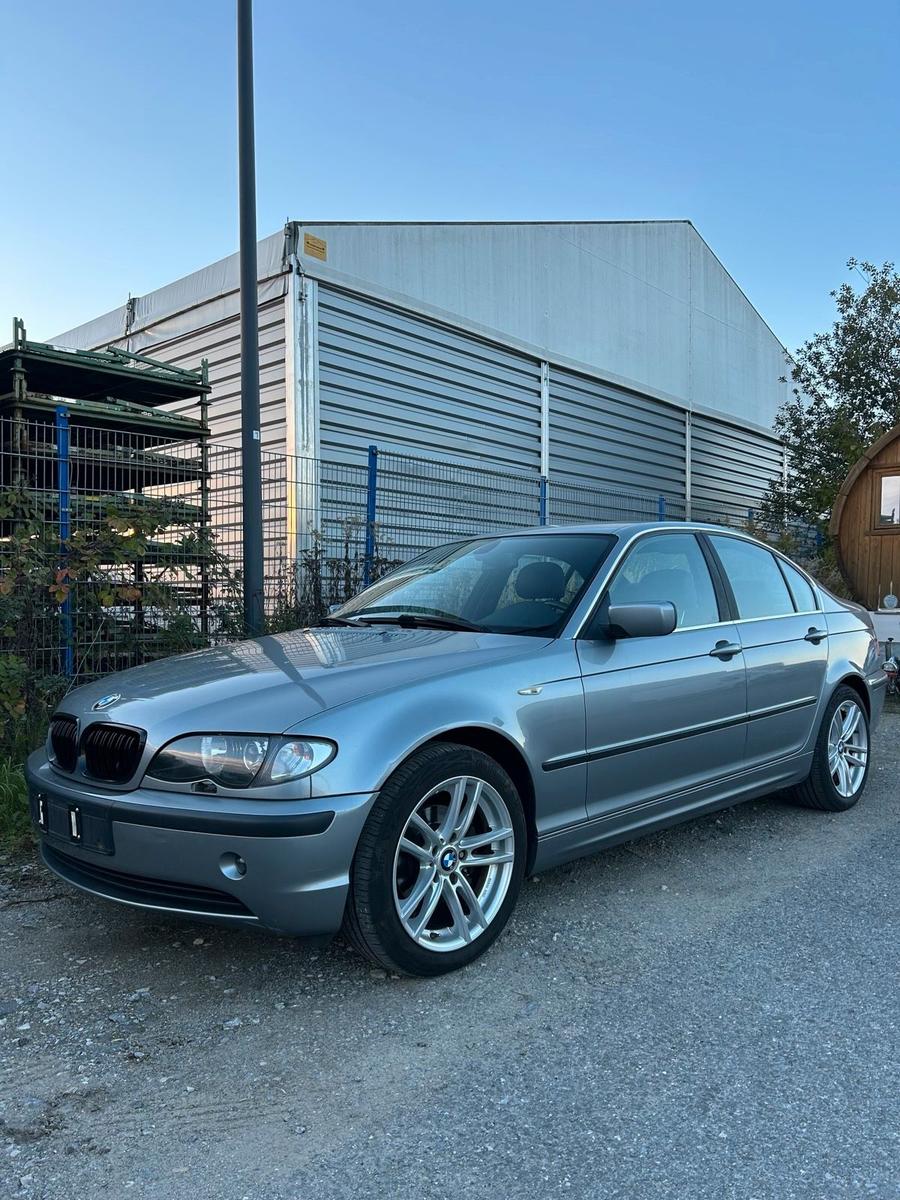 BMW 320