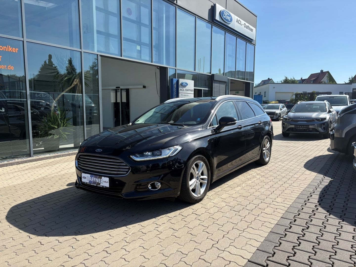 Fahrzeugabbildung Ford Mondeo Titanium elek Heckkl Memory totWinkAss