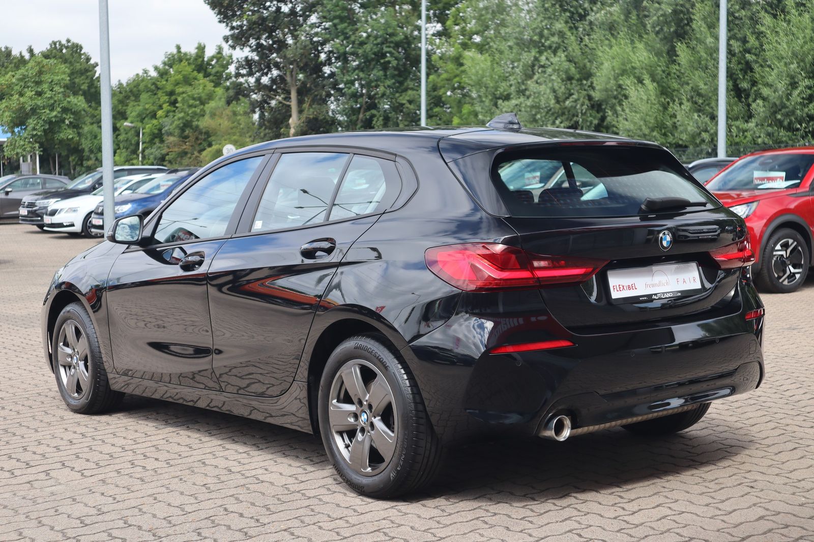 BMW 118i Advantage Aut. LED Navi Virtual Cockpit PDC imagem 3