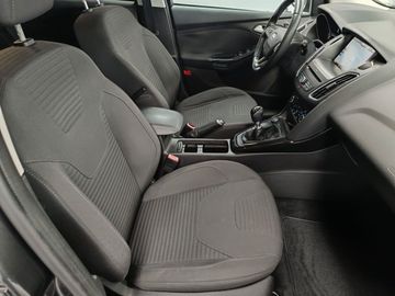 Ford Focus - 12