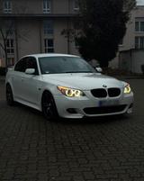 BMW E60 525i - BMW 525: E60