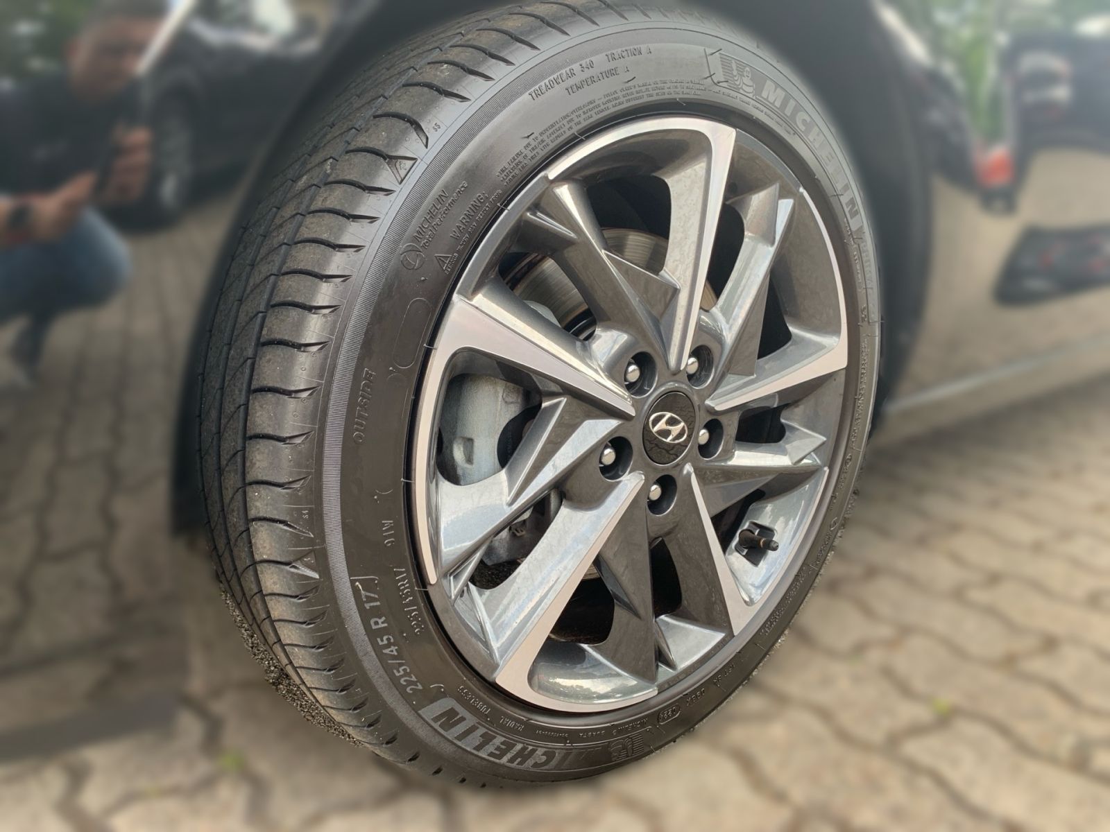 Fahrzeugabbildung Hyundai i30 Kombi 1.0 T-GDI Advantage Navi LED