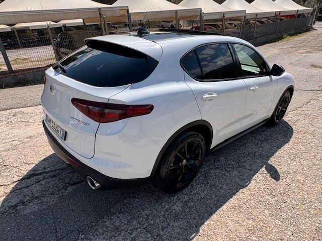 Alfa Romeo Stelvio 2.2 mjt 160 CV Tetto apribile imagem 3