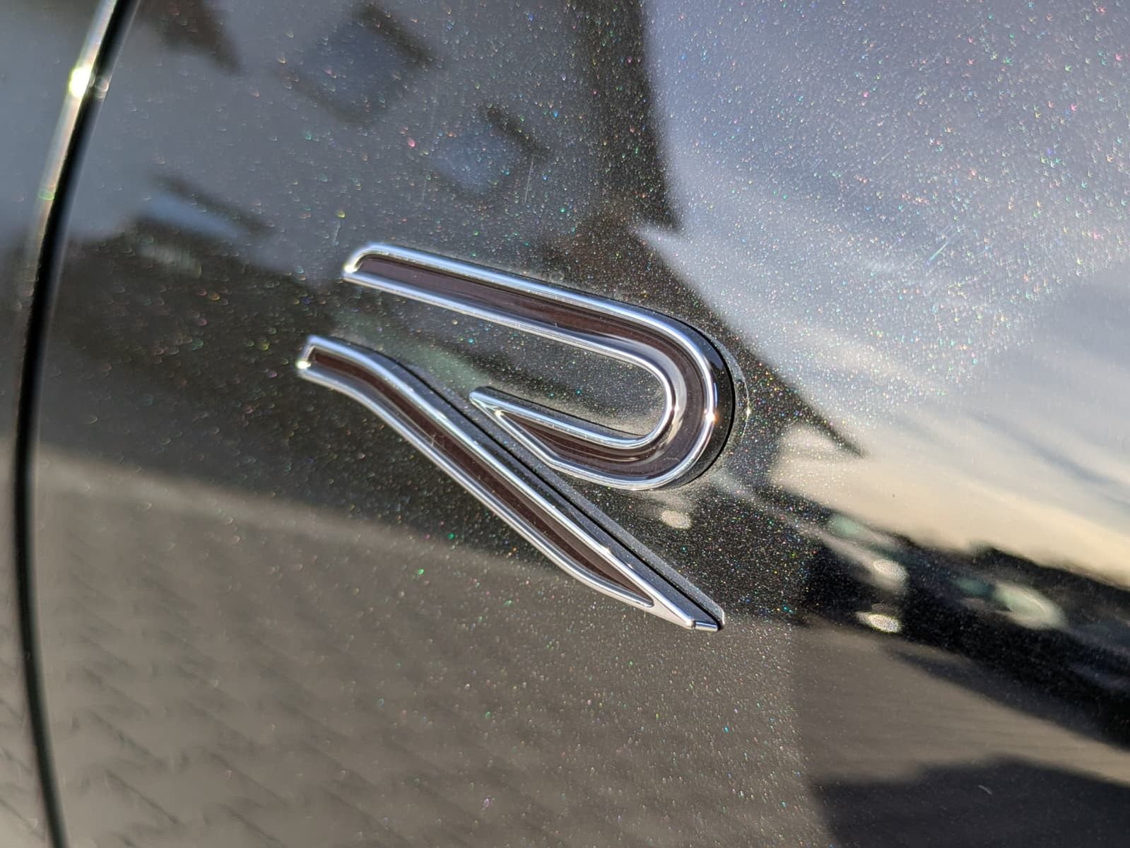 Fahrzeugabbildung Volkswagen Tiguan 2.0TDI R-Line 4M Pano Black Matrix AHK 20