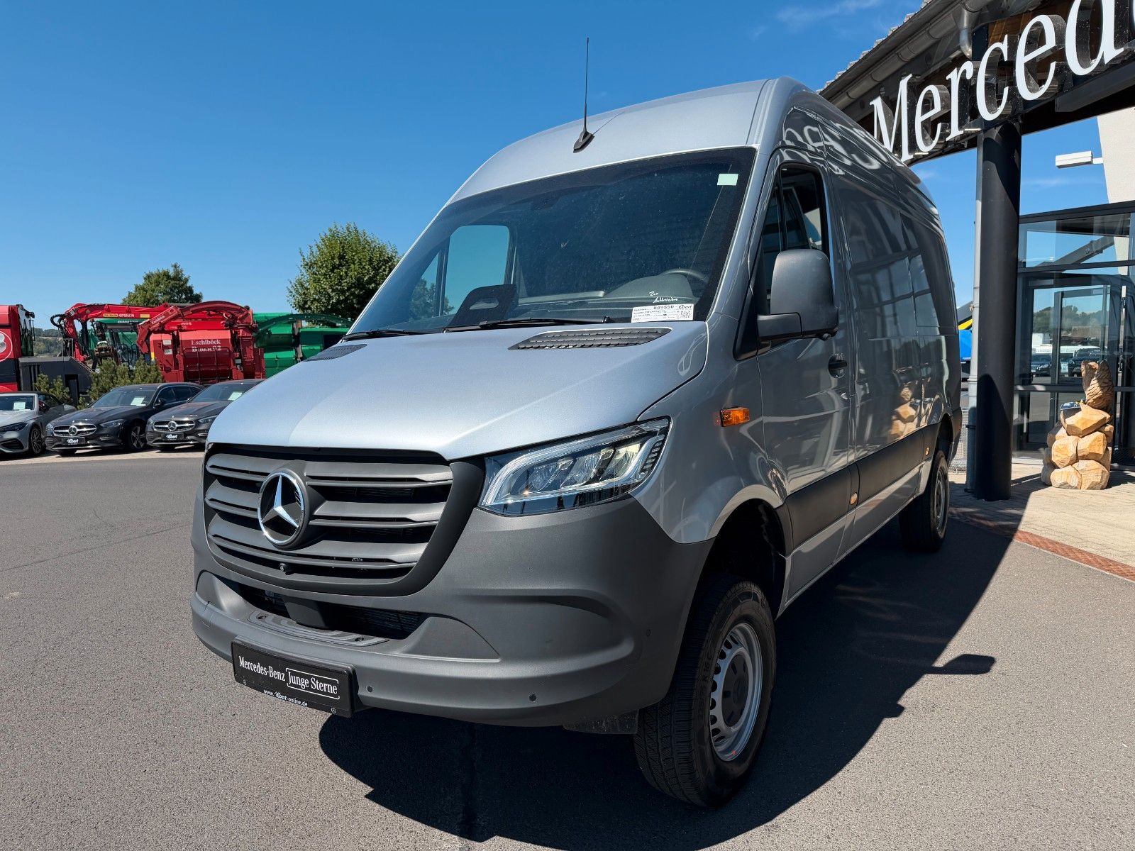 Fahrzeugabbildung Mercedes-Benz Sprinter 319 CDI 4x4 3665 Klima AHK Kamera