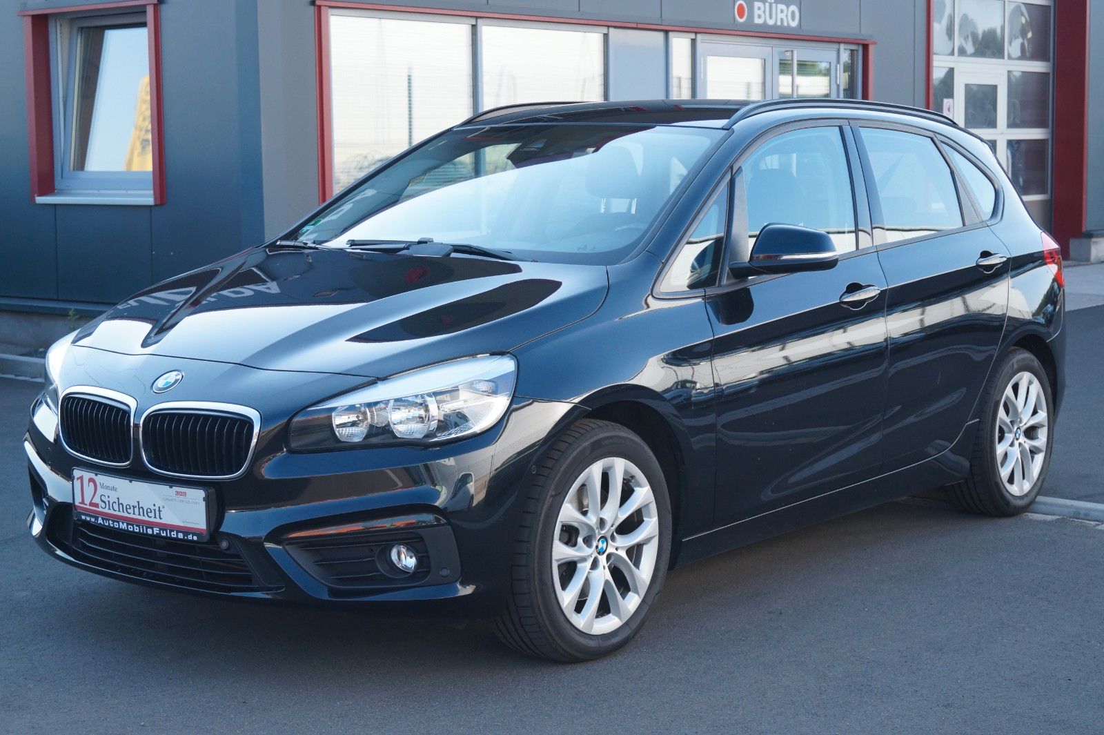 Fahrzeugabbildung BMW 218i  Active Tourer *Automatik