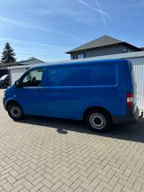 Volkswagen T5 Transporter - Volkswagen T5 Transporter in Lübeck