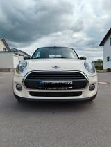 MINI Mini One Cabrio One Unfallschaden repariet - weiße MINI One Cabrio