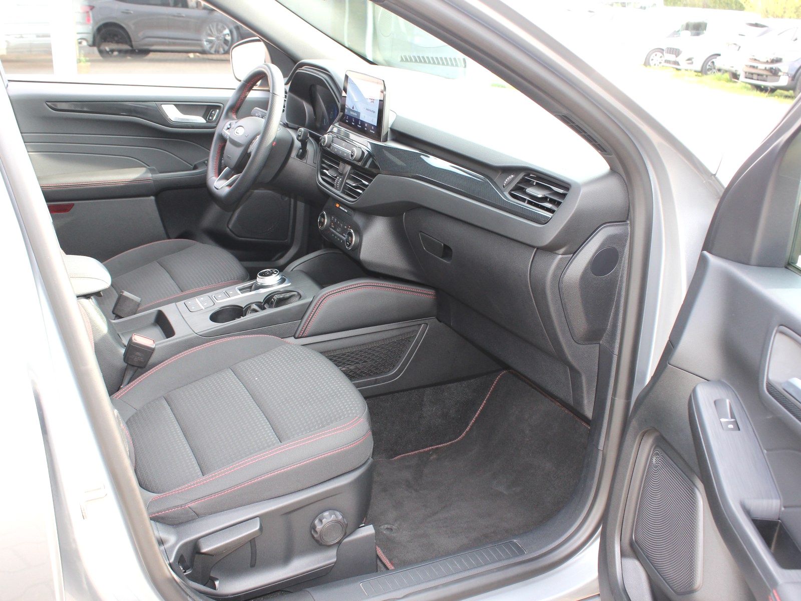Fahrzeugabbildung Ford Kuga Plug-In Hybrid ST-Line 2,5 Duratec