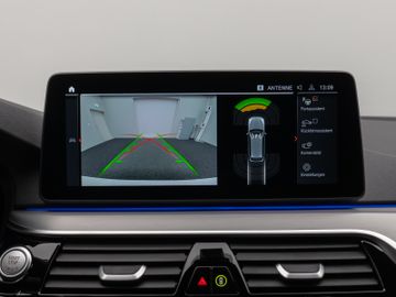 Fahrzeugabbildung BMW 540d xD Tour M Sport HUD HiFi Laserlicht 19``
