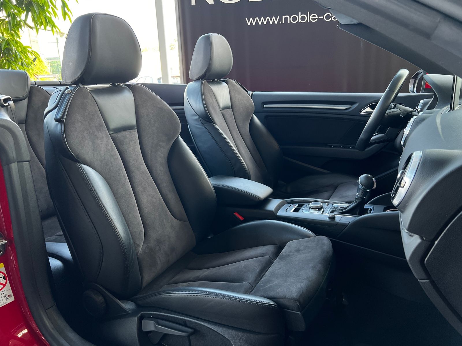 Fahrzeugabbildung Audi A3 Cabriolet 35 TFSI design LED NAVI ALU