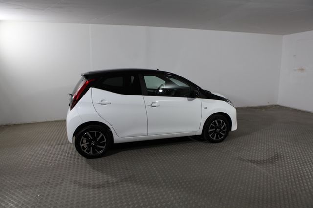 Toyota Aygo 1.0 x-final *CAM*DAB*KLIMA*TEL*