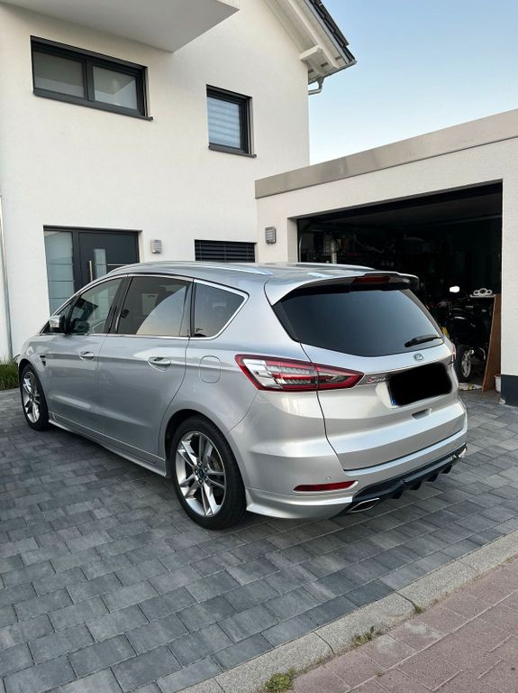 Image of Ford S-Max