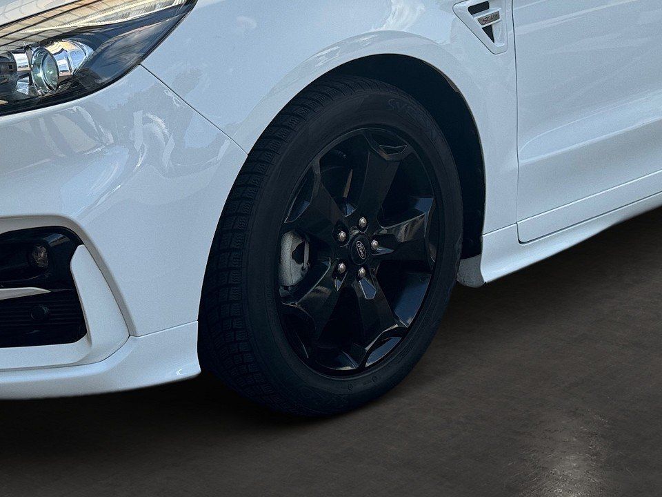 Fahrzeugabbildung Ford S-MAX 2.5i 150PS A/T Hybrid ST-Line