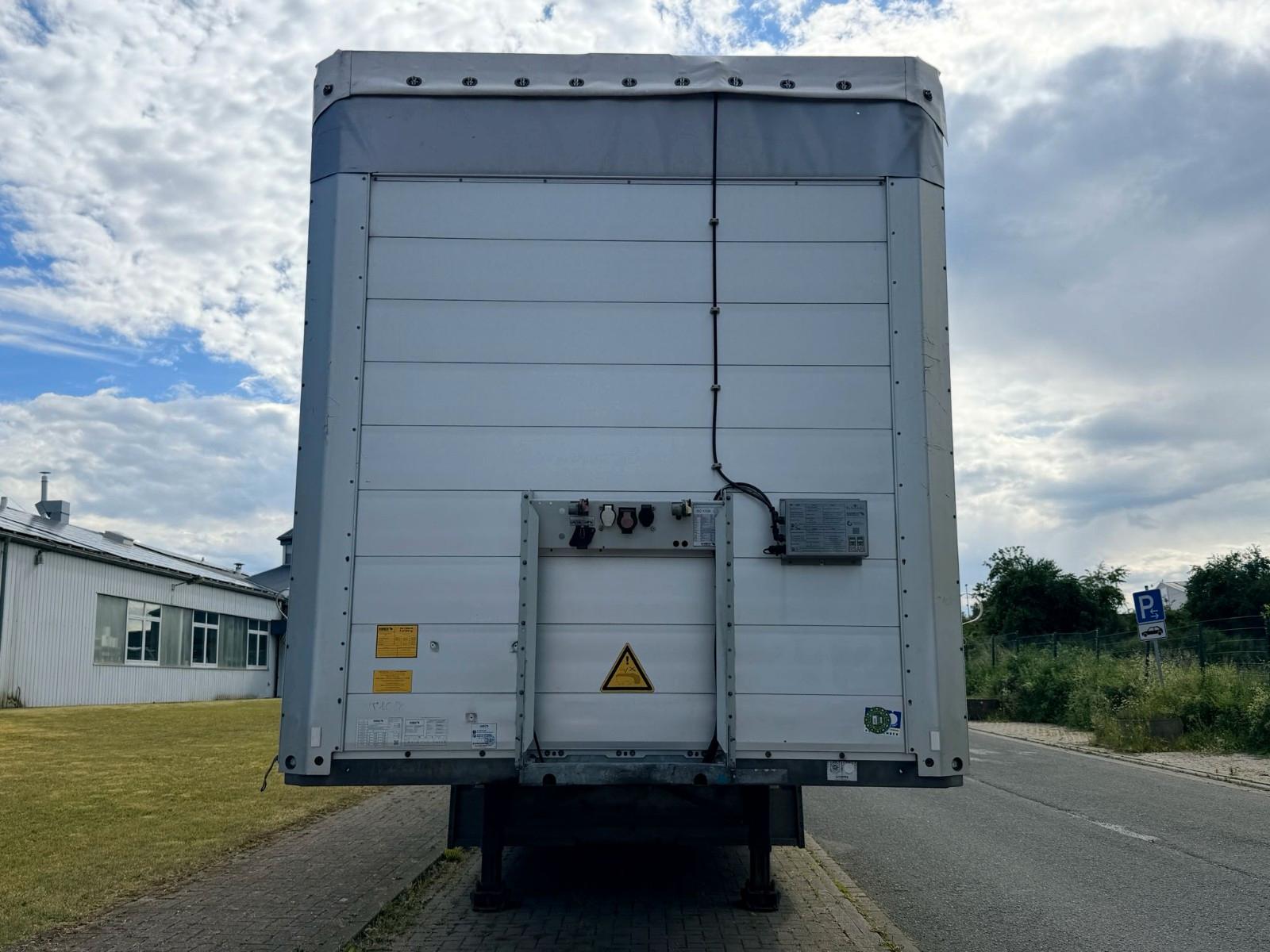 Schmitz Cargobull SCB*S3T Standard Plane 3 Achsen 2020 RSAB