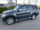 Mitsubishi Pajero 3.2 DI-D Top , Allradantrieb,Panaramadach - Mitsubishi in Krefeld