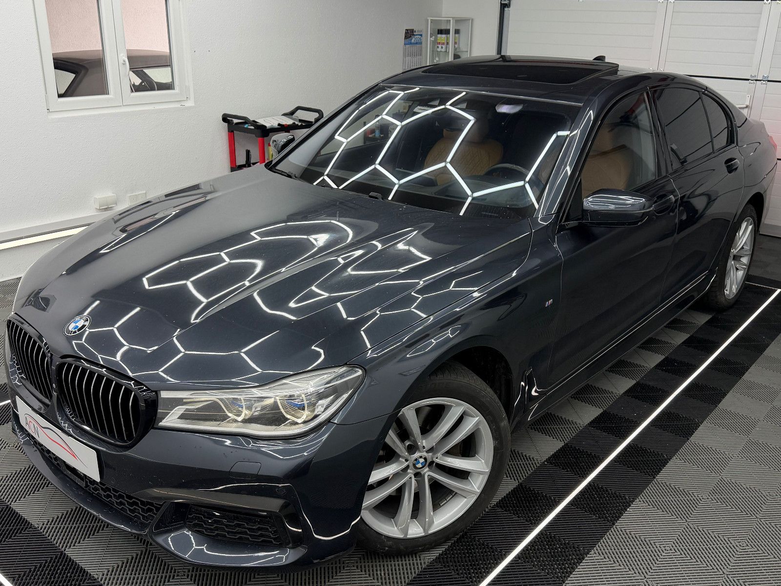 Fahrzeugabbildung BMW 740 d xDrive/MASSAGE/HuD/B&W/LASER/TV-FUNKTION