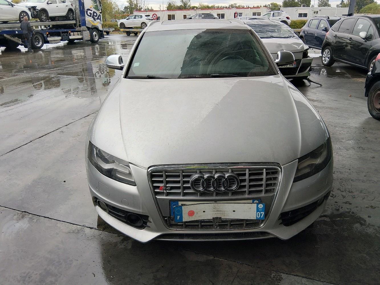 Audi S4 2009 — вигляд ззаду