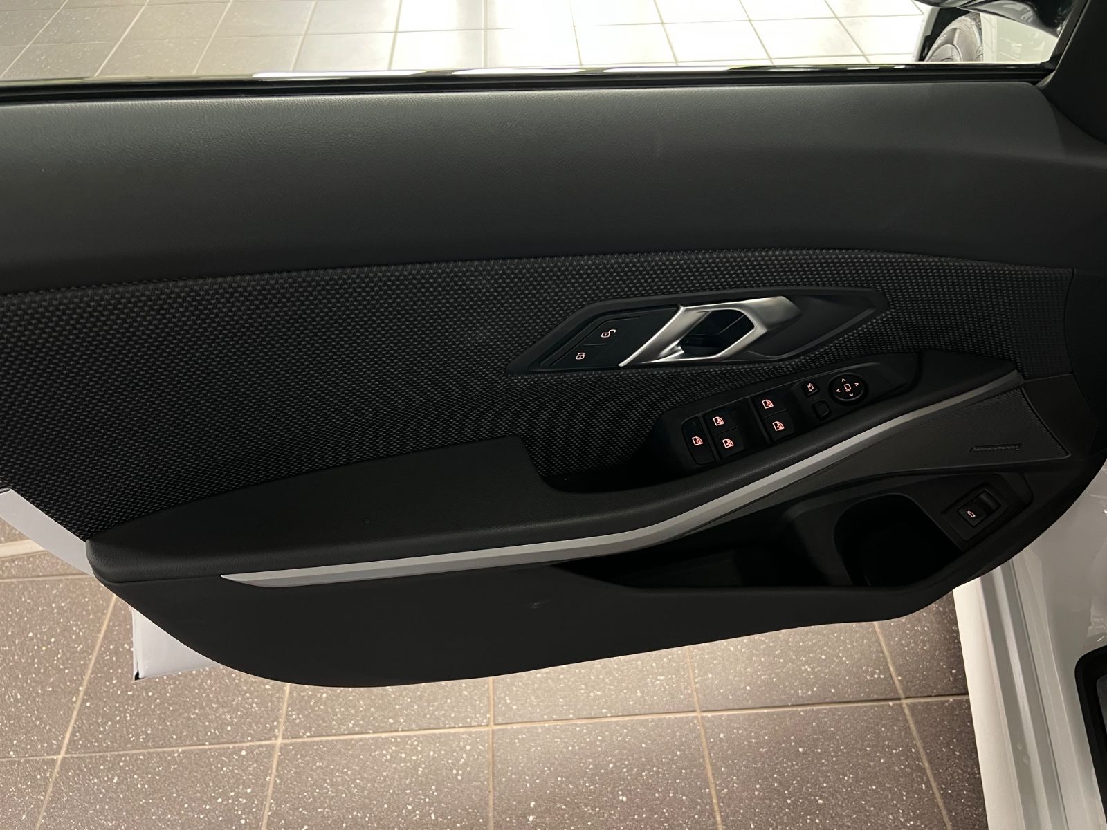 BMW 318d Touring HuD+DA+ACC+Panorama+Park+HaKa foto 17
