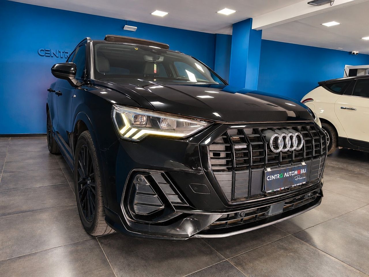 Audi Q3 40 TDI 190cv quattro S tronic S line TET imagem 3