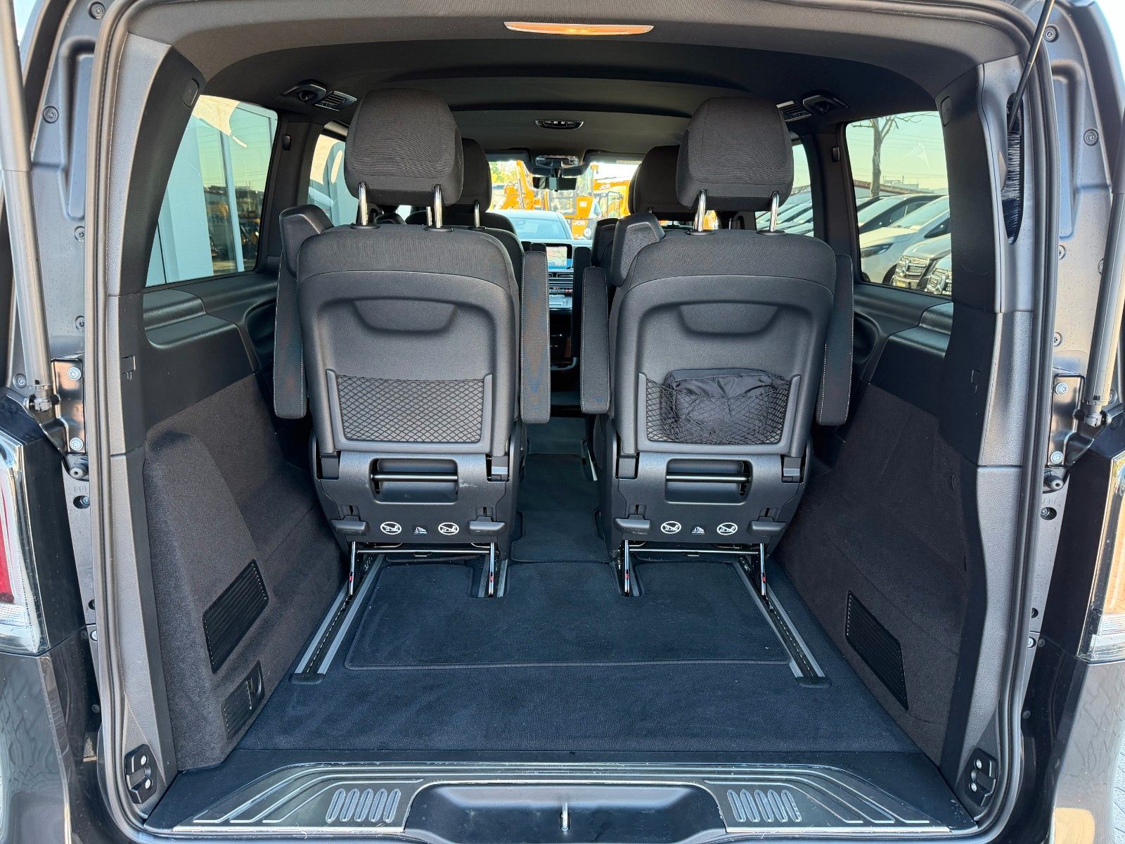 Fahrzeugabbildung Mercedes-Benz V 250 d STYLE DISTRONIC AHK2,5to 360Kamera LED