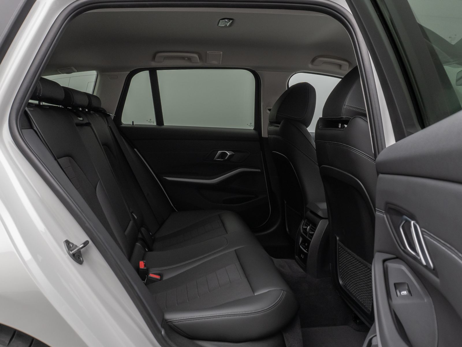 Fahrzeugabbildung BMW 320e Kamera Leder DAB Alarm DrivAssistent Sport