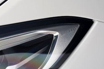 BMW 320d xDrive Touring Sport Line M-Lenkrad HUD CAM