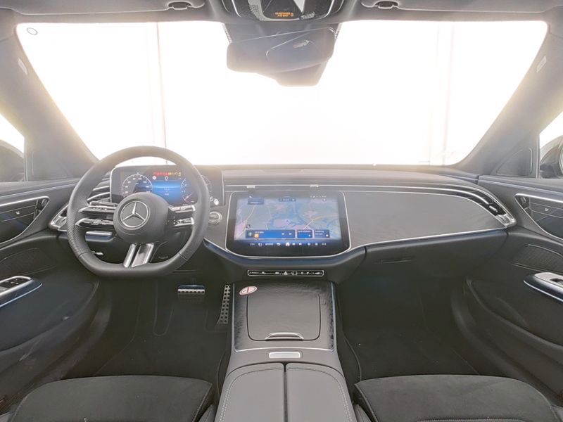 MERCEDES-BENZ E-Class 2025