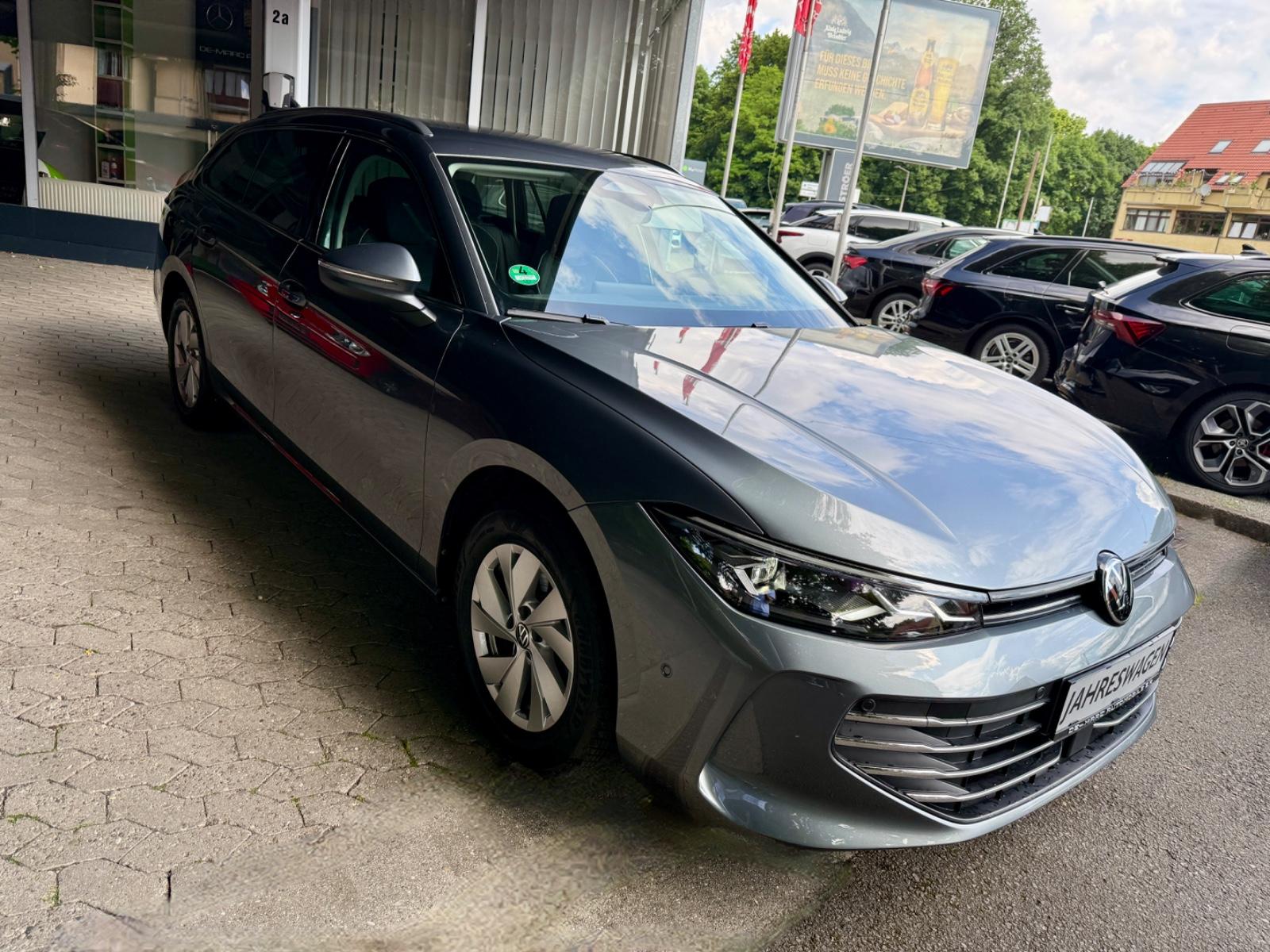 Volkswagen Passat Variant 2.0 TDI Leder LED AHK Sportsitze