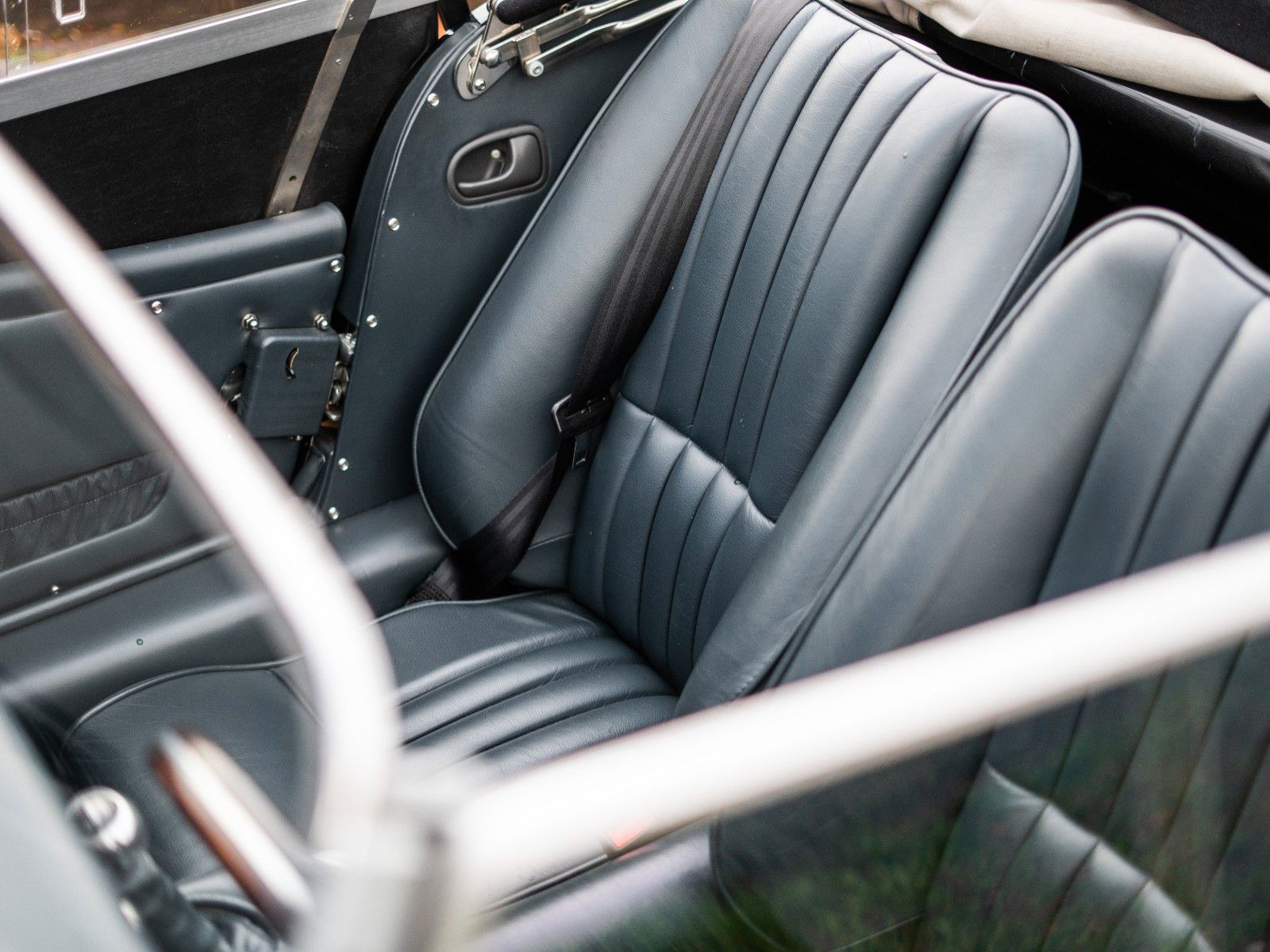 Fahrzeugabbildung Morgan Roadster 3,7 L V6 *1 Hand* + Sonderlack +