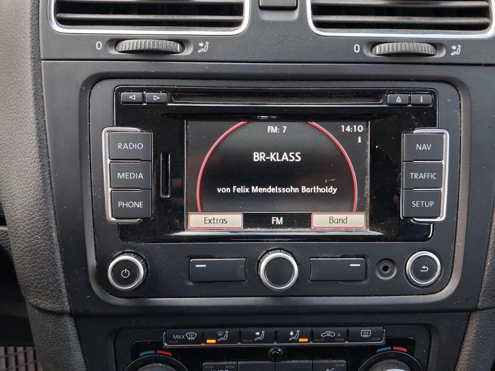 Volkswagen Golf 2011 — photo 15