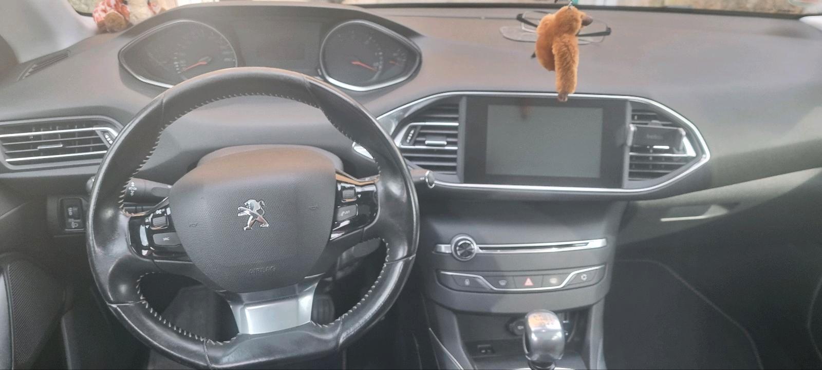 Peugeot 308 2015 — photo 5