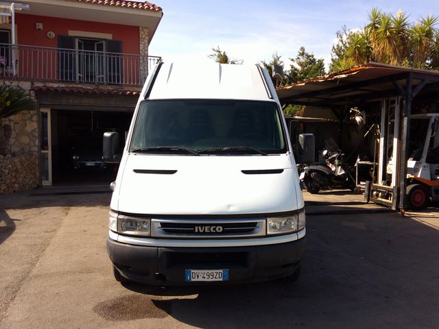 Iveco Daily 2.3 Hpi Cabinato 04