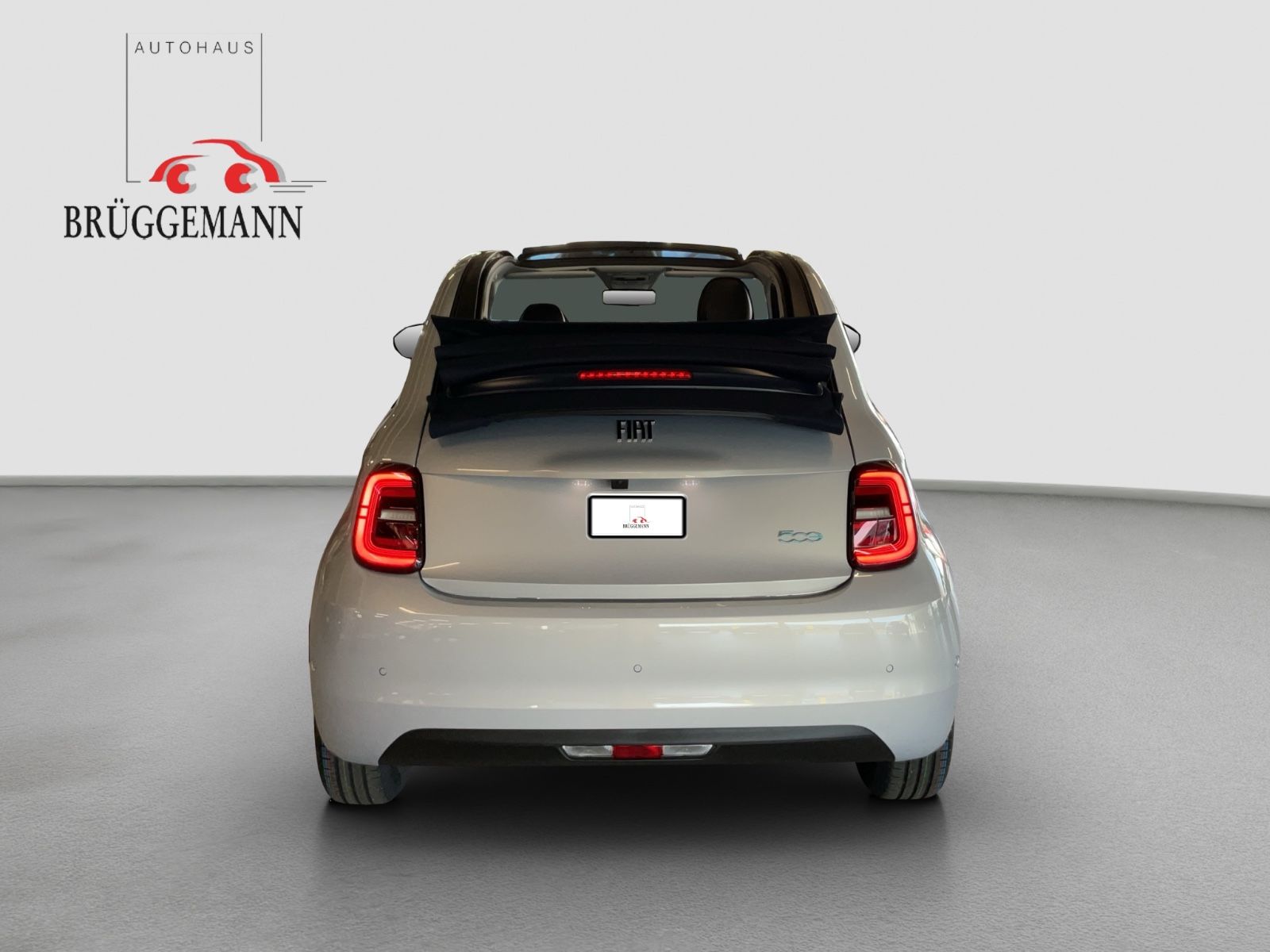 Fahrzeugabbildung Fiat 500e Cabrio Blue Edition