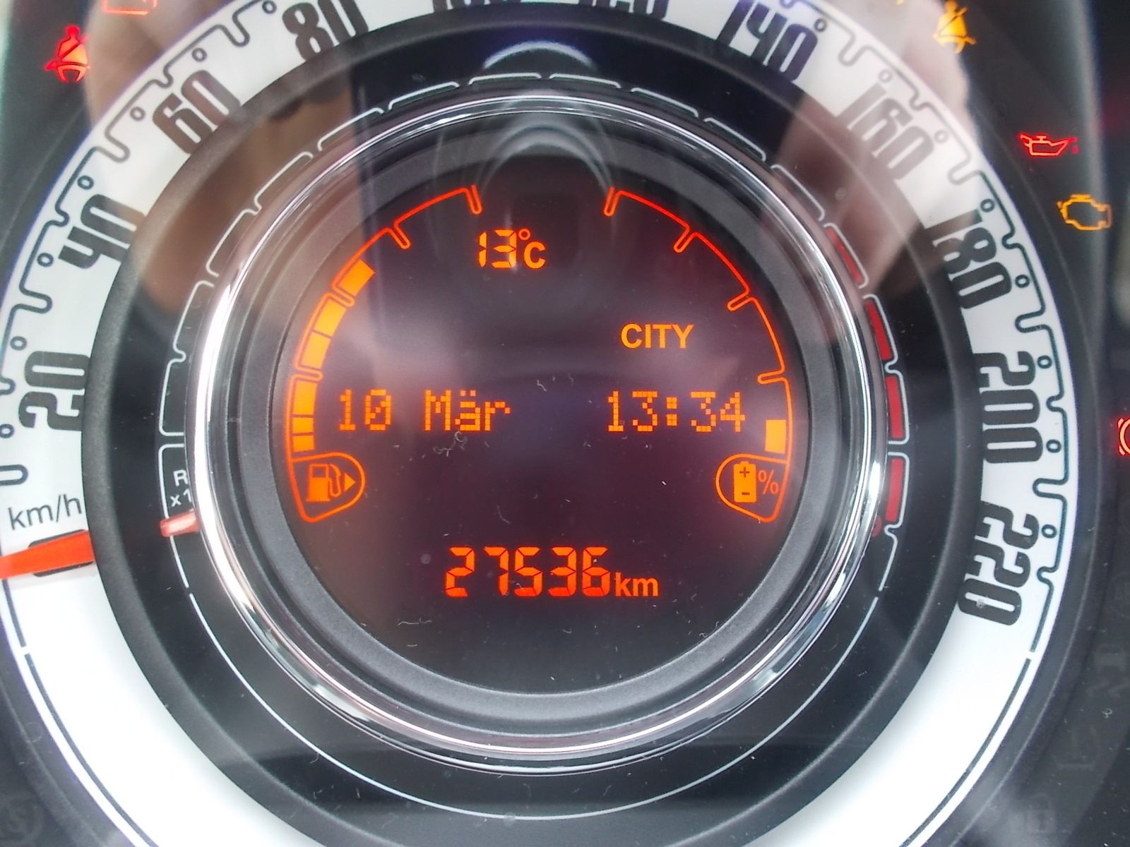 Fahrzeugabbildung Fiat 500 1.0 Mild Hybrid Club