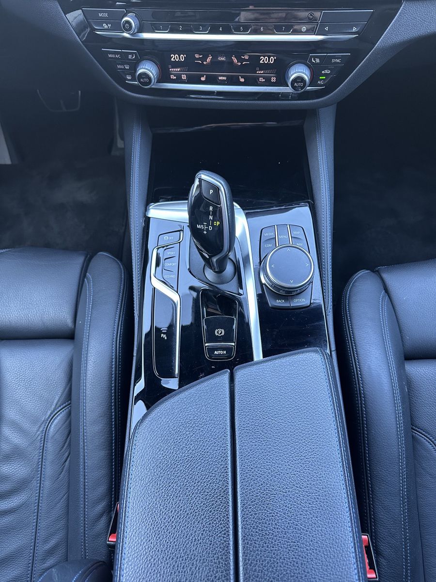 Fahrzeugabbildung BMW 530i Touring xD M-Sport Pro NAV+LASER+AHK+HEADUP