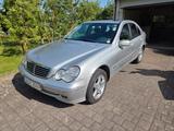Mercedes-Benz C 220 CDI AVANTGARDE  - Mercedes-Benz C 220 aus 2000: Cdi